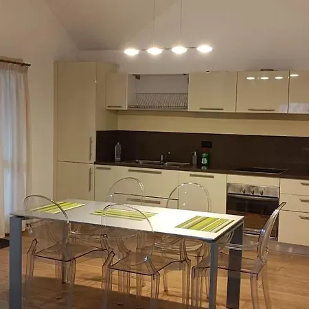 Terrace Escape With Jacuzzi Appartamento Timisoara