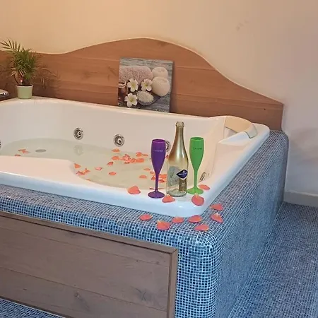 Appartement Terrace Escape With Jacuzzi *