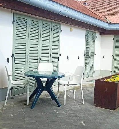 Terrace Escape With Jacuzzi Appartamento