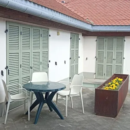 Terrace Escape With Jacuzzi