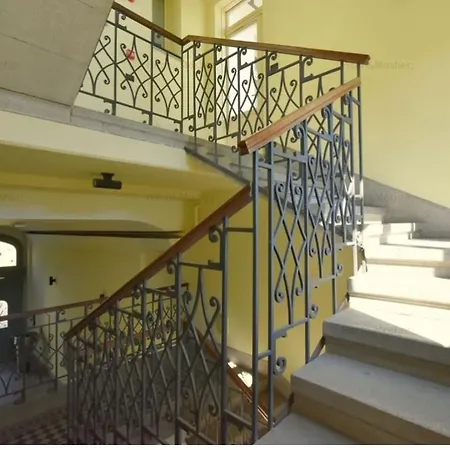 Terrace Escape With Jacuzzi Appartement *