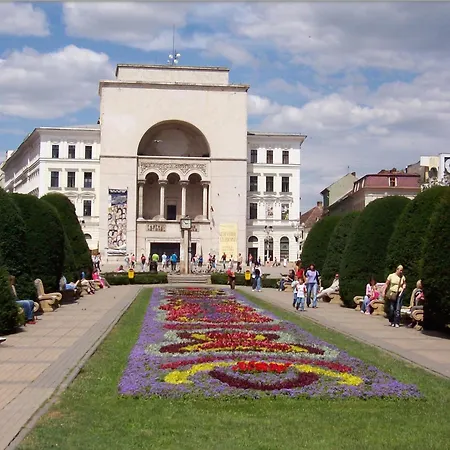 Appartamento Terrace Escape With Jacuzzi