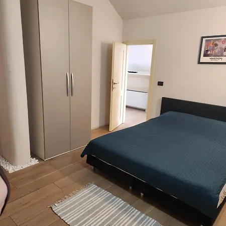 Terrace Escape With Jacuzzi *