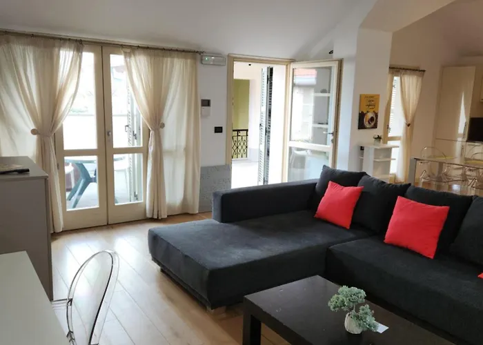 Terrace Escape With Jacuzzi *