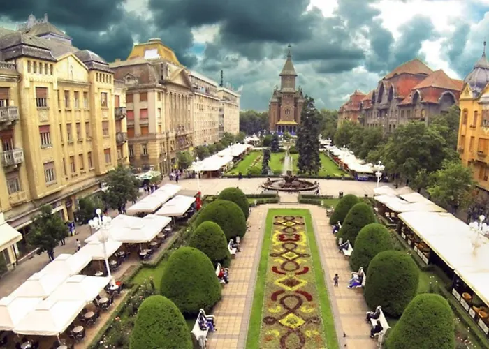 Terrace Escape With Jacuzzi 蒂米什瓦拉