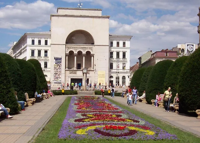 公寓 Terrace Escape With Jacuzzi