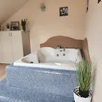 Apartment Terrace Escape With Jacuzzi Timisoara