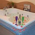Apartment Terrace Escape With Jacuzzi Timisoara