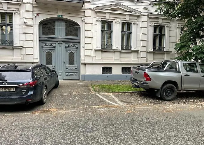 Terrace Escape With Jacuzzi