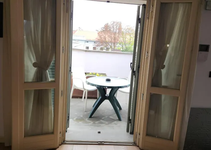 Terrace Escape With Jacuzzi Lägenhet *