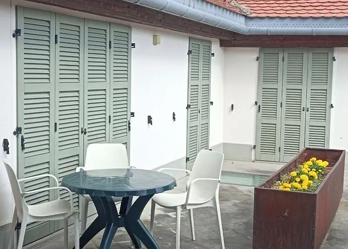 Terrace Escape With Jacuzzi